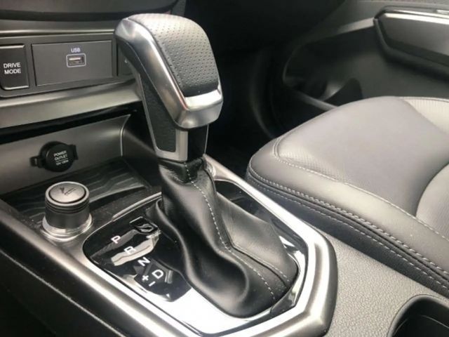 SsangYong Tivoli 2WD