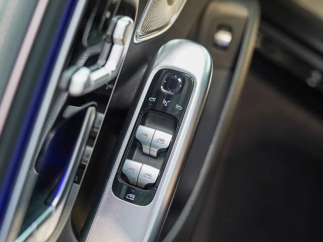 Mercedes-Benz EQE 300 AMG Line Sedan