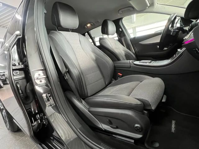 Mercedes-Benz E 220 AVANTGARDE E 220 d Estate