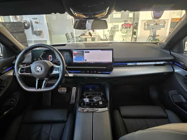 BMW 520 520d M-Sport Touring xDrive