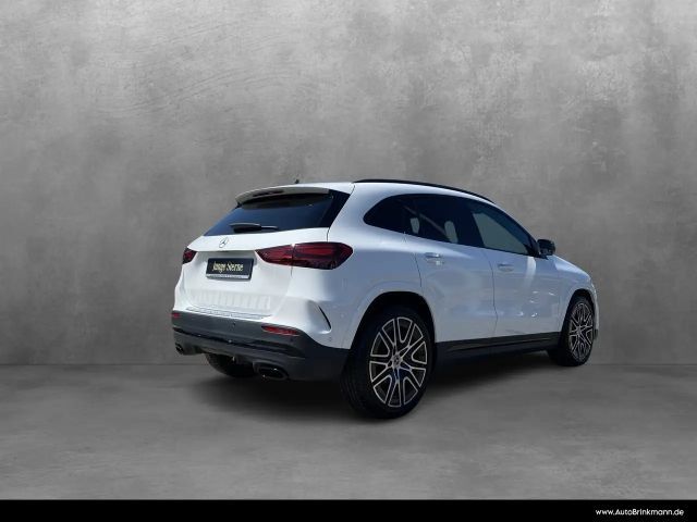 Mercedes-Benz GLA 200 AMG Line