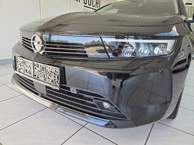 Opel Astra Elegance Sports Tourer