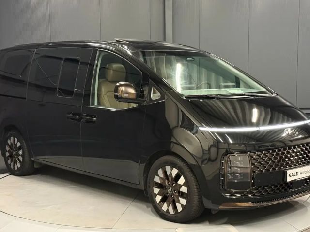 Hyundai Staria Signature Vierwielaandrijving