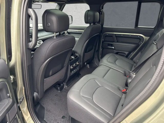 Land Rover Defender 110 D300