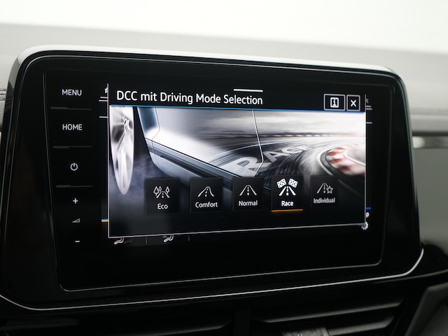 Volkswagen T-Roc T-Roc R  MATRIX AKRAPOVIC PANO AHK BEATS LEDER