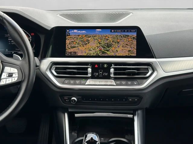 BMW 320 320d Sport Line Touring xDrive