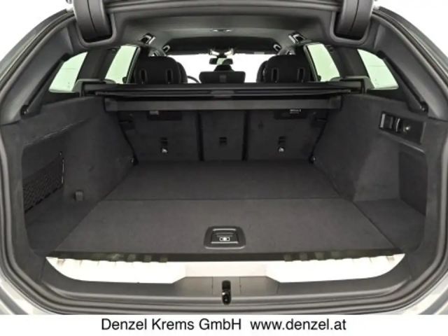 BMW 330 330e Touring xDrive