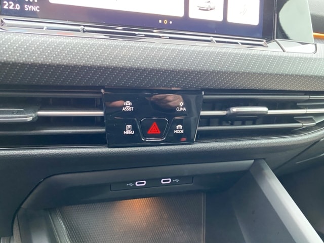 Volkswagen Golf 2.0 TSI DSG Golf VIII