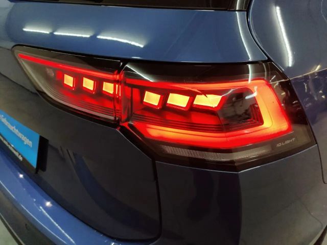 Volkswagen Golf 1.5 TSI R-Line Variant