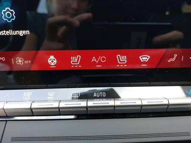 Renault Espace E-Tech Iconic