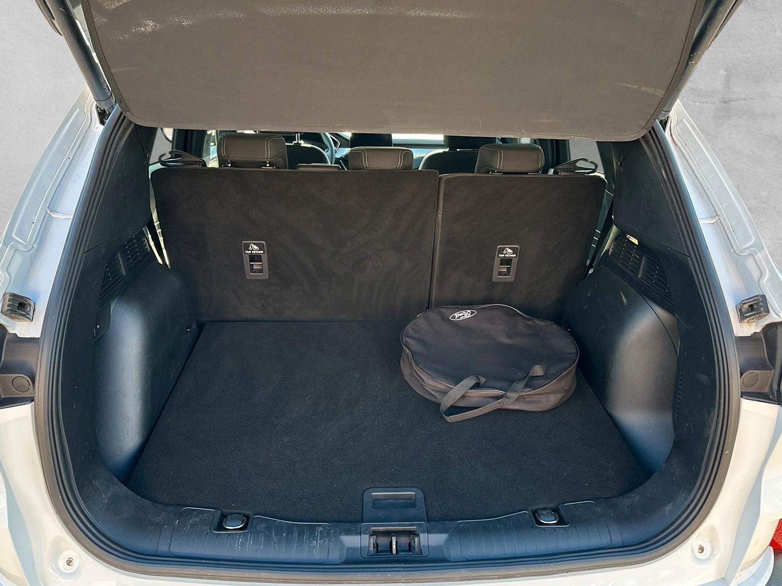 Ford Kuga Hybrid Plug in Hybrid Titanium