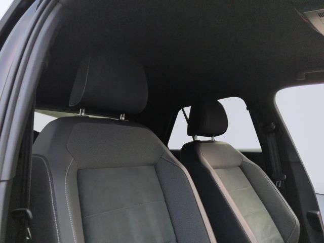 Volkswagen T-Roc 1.5 TSI DSG R-Line