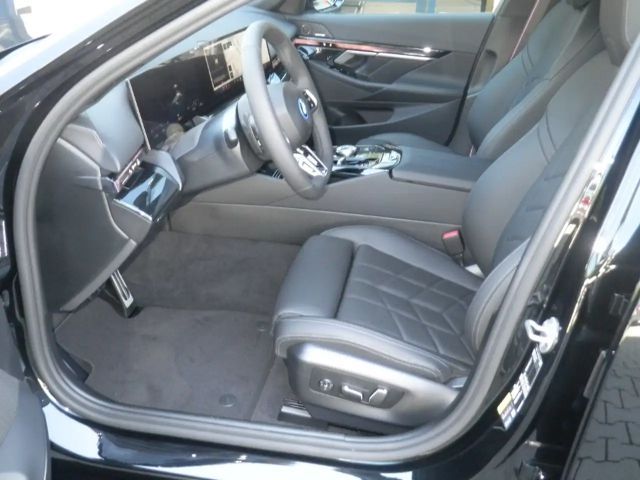 BMW i5 Sedan eDrive40