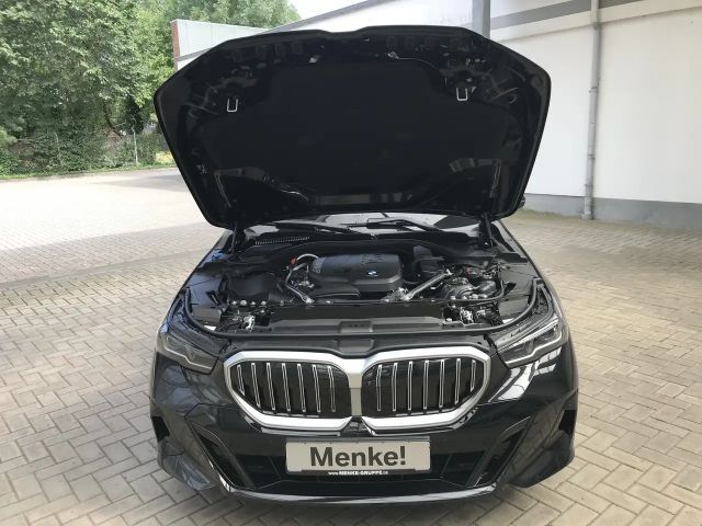 BMW 520 520d M-Sport Touring