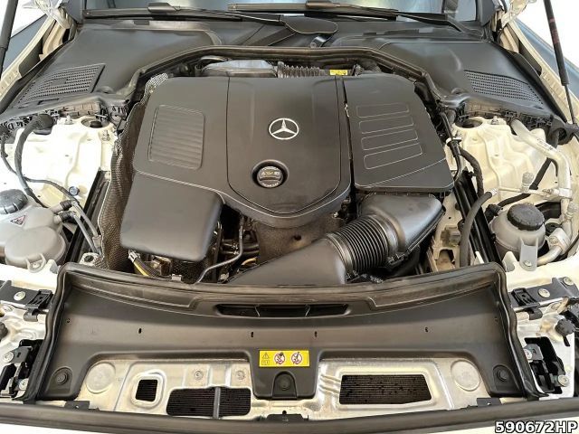 Mercedes-Benz C 180 AVANTGARDE Sedan