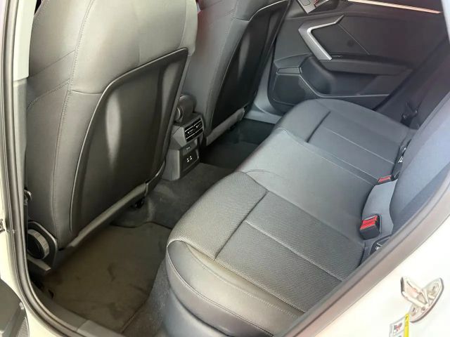 Audi A3 30 TDI Sedan