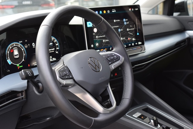 Volkswagen Golf 1.5 eTSI DSG Golf VIII