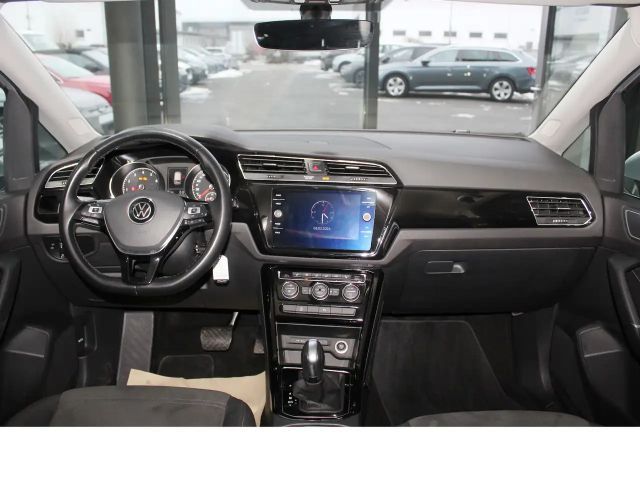 Volkswagen Touran 1.5 TSI DSG Highline