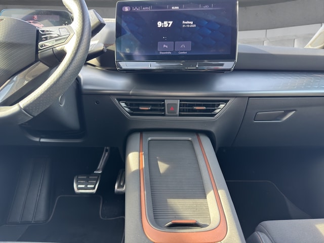 Cupra Born NAVI+PDC+LED+ALU+PDC+ ACC Mehrzonenklima Fahrerprofil