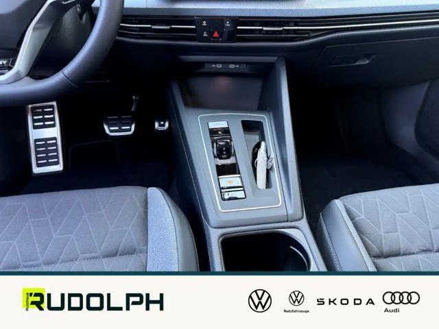 Volkswagen Golf 1.5 eTSI DSG Golf VIII