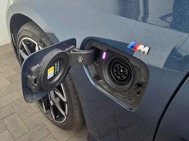 BMW 330 330e M-Sport Touring