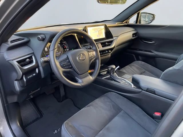 Lexus UX 250h Style Edition