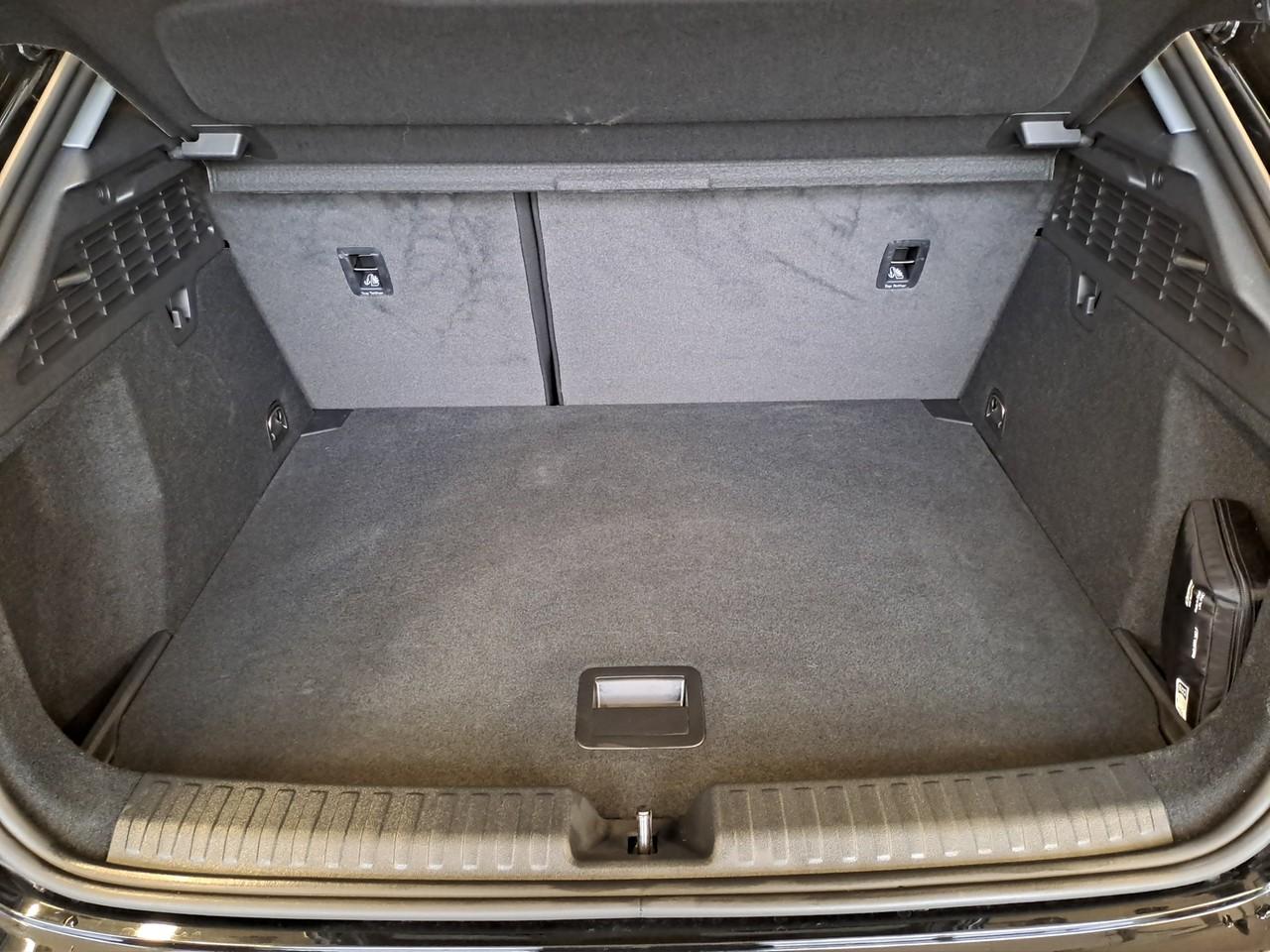 Audi A3 35 TFSI S-Line S-Tronic Sedan Sportback