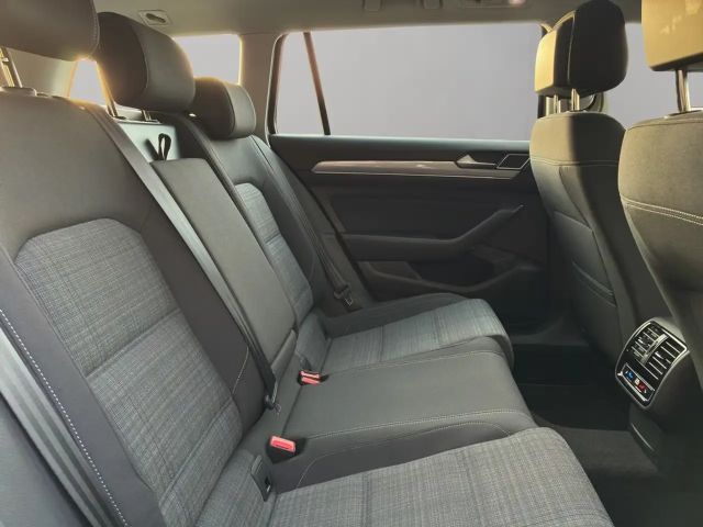Volkswagen Passat 2.0 TSI Business DSG Variant
