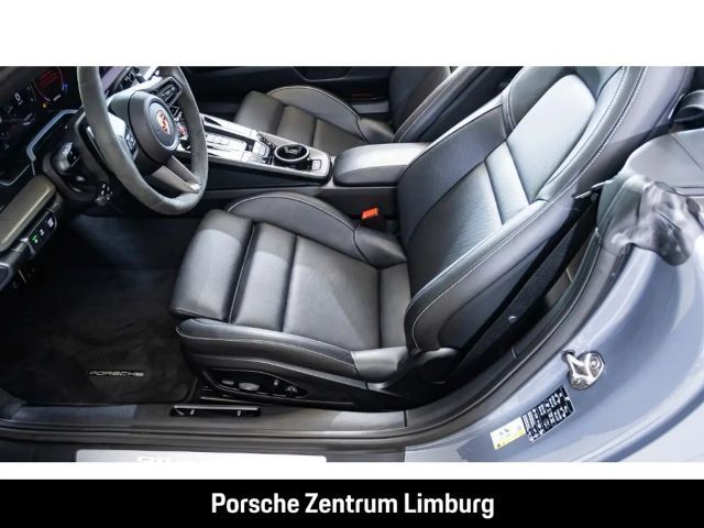 Porsche 992 Cabrio Carrera