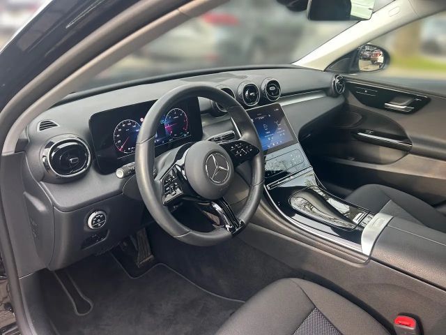 Mercedes-Benz C 200 AVANTGARDE C 200 d Estate