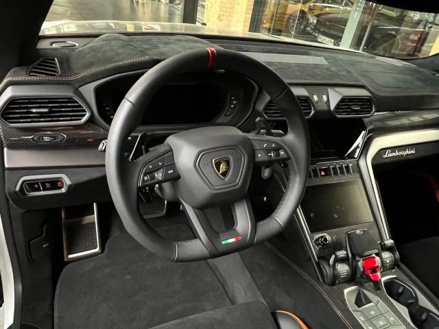 Lamborghini Urus Performante