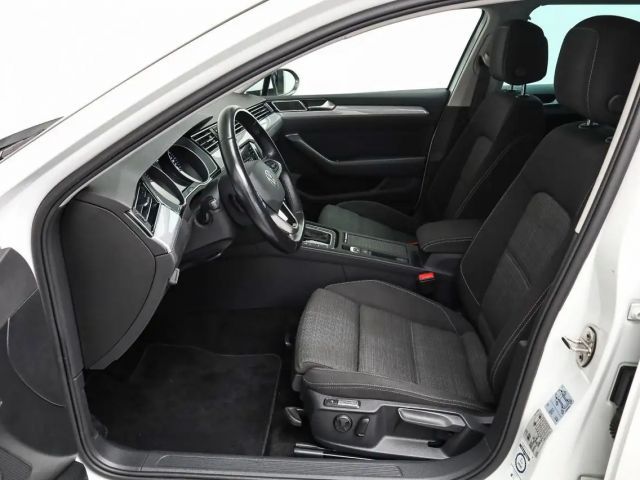 Volkswagen Passat 2.0 TDI Business DSG Variant