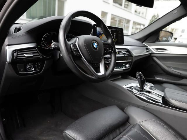 BMW 520 520d Luxury Line Touring