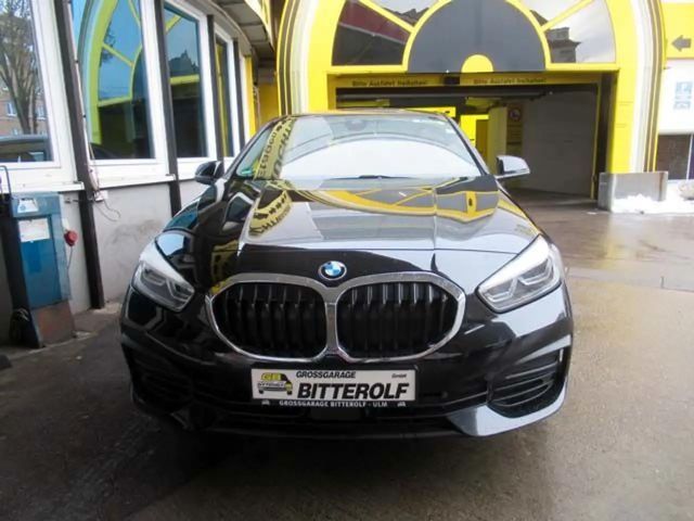 BMW 118 118i Advantage pakket Sedan