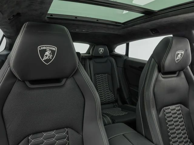 Lamborghini Urus S