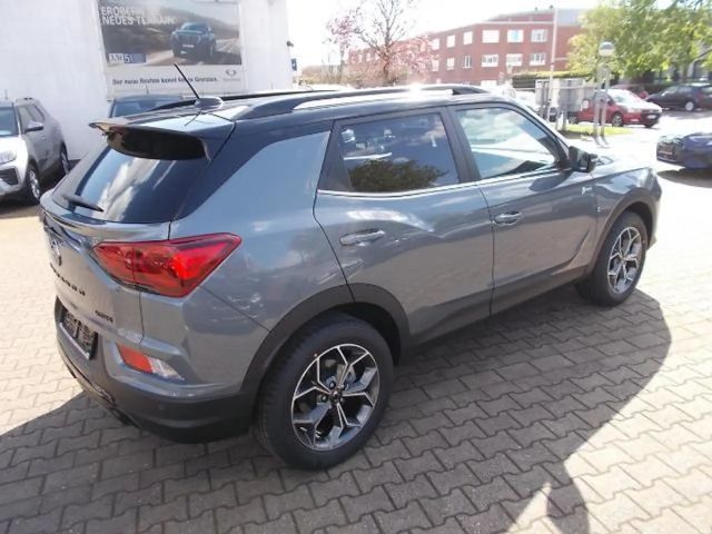 SsangYong Korando Blackline 1.5T LED, Navi, Keyless, Aku 18"