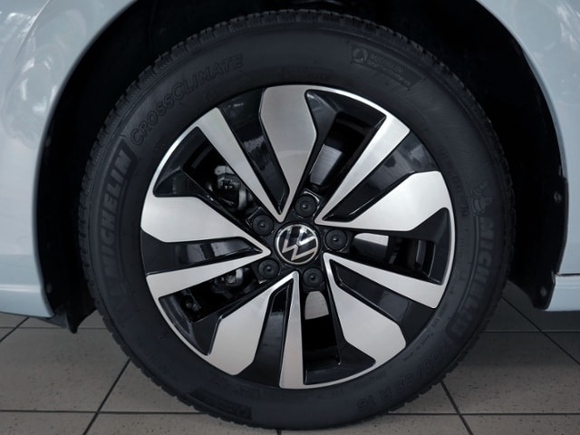 Volkswagen Golf 1.5 TSI Golf VIII