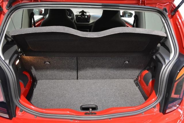 Volkswagen up! Active