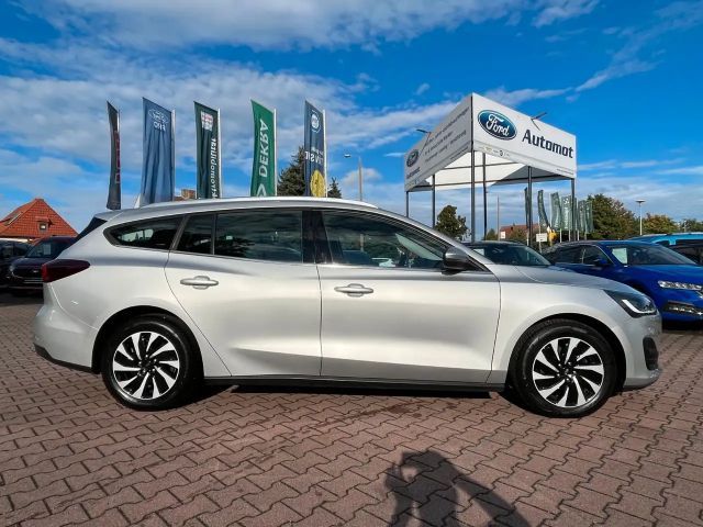 Ford Focus Titanium Wagon