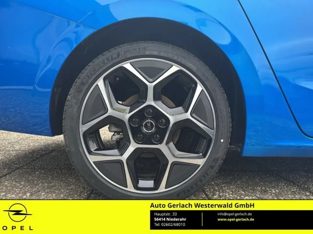 Opel Astra Sports Tourer Ultimate