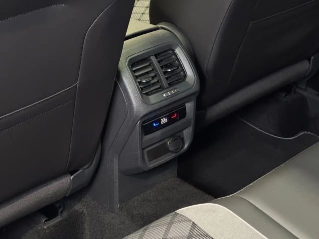 Volkswagen Tiguan 1.5 TSI DSG R-Line