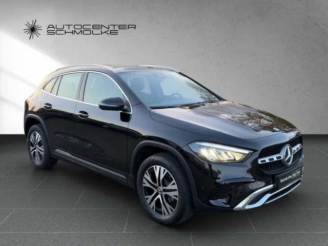 Mercedes-Benz GLA 200 Progressive