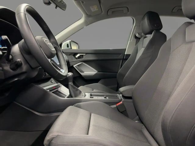 Audi Q3 35 TDI
