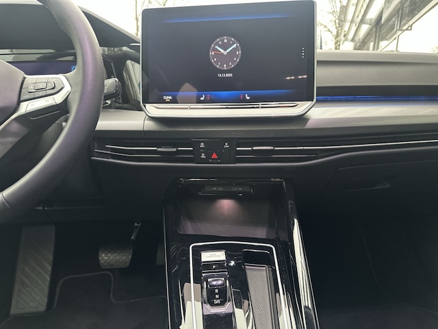 Volkswagen Golf 1.5 eTSI Golf VIII Style