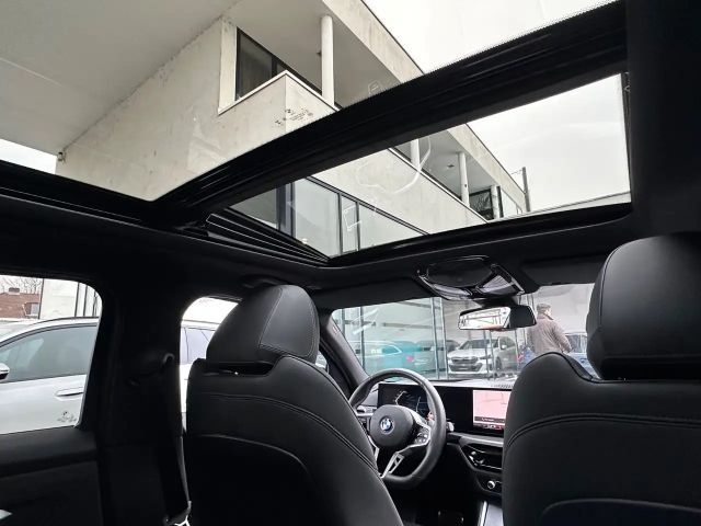 BMW 320 320d M-Sport Touring xDrive