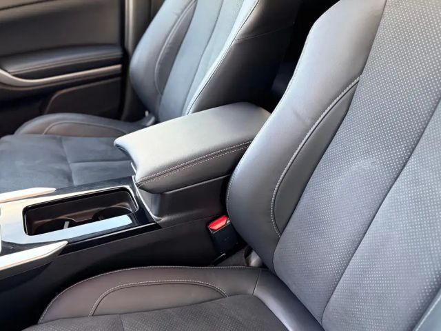 Mitsubishi Eclipse Cross 4WD PHEV