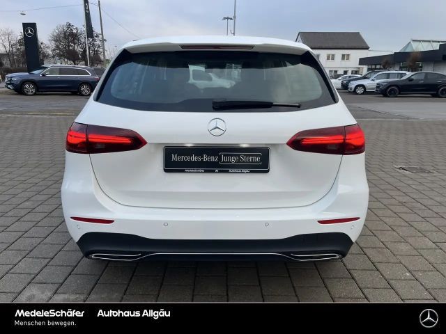 Mercedes-Benz B 180 Progressive