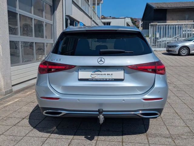 Mercedes-Benz C 180 AVANTGARDE