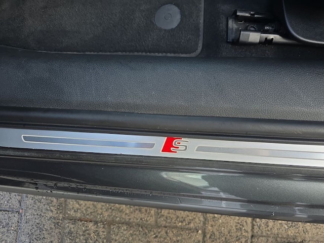 Audi A4 40 TDI Avant Quattro S-Line S-Tronic