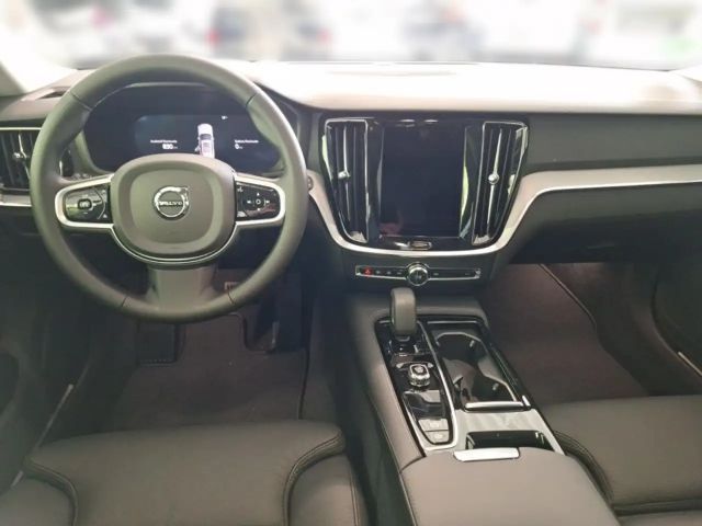 Volvo V60 AWD Dark Plus T6